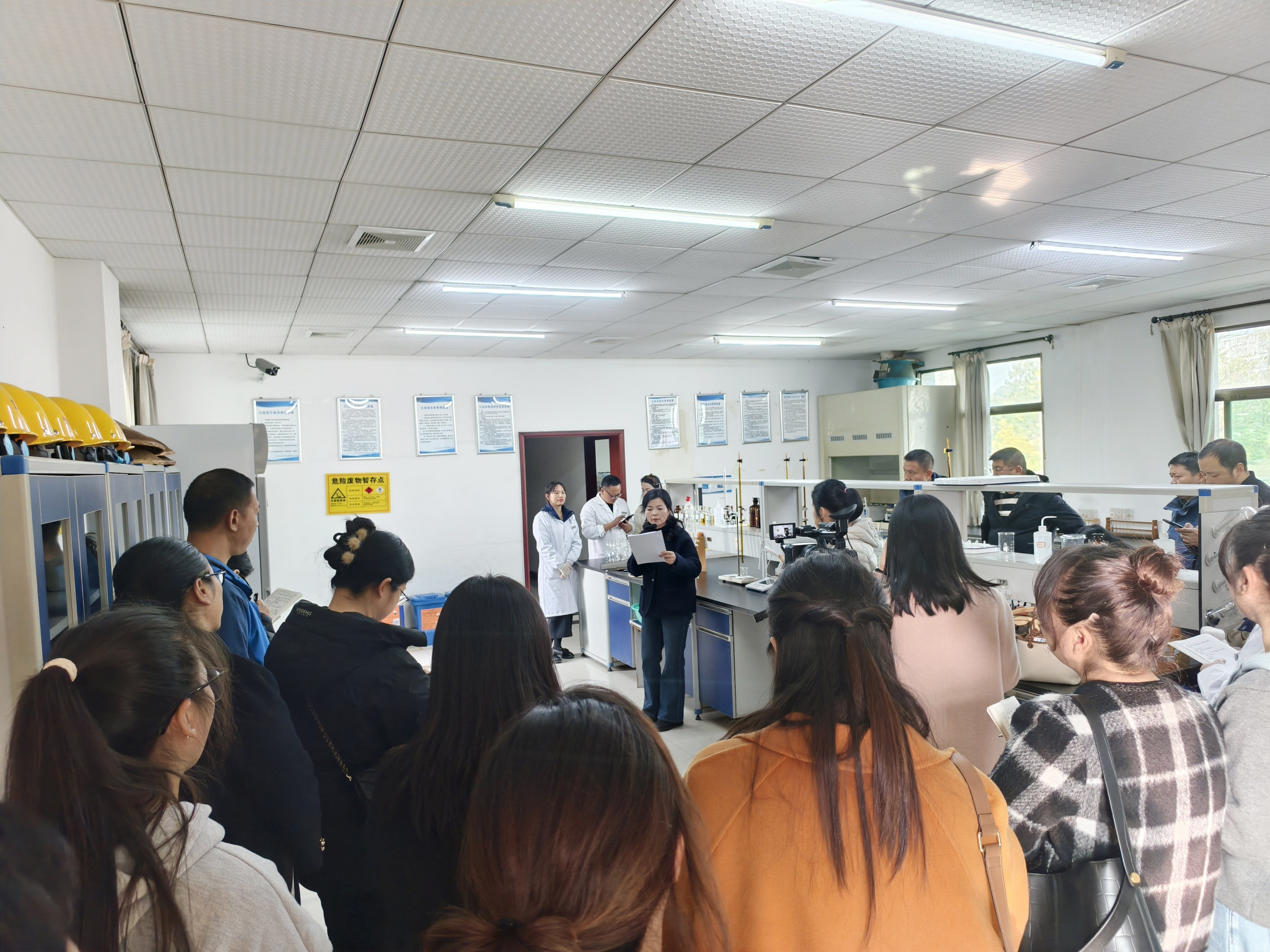 1767580422136672.jpg 1767580422136672.jpg